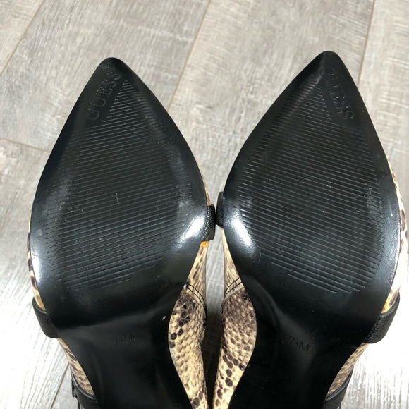 GUESS Women’s Heeled Boots Parley Snake Printed Pointed Size 7 ½ M - Picture 12 of 12